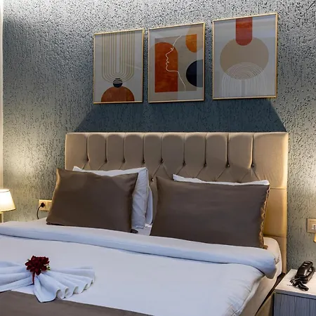 Linnga & Bed & Breakfast 3*