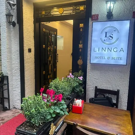 Linnga & فندق مبيت وإفطار 3*