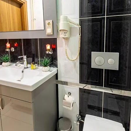 فندق مبيت وإفطار Linnga & اسطنبول