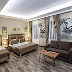 Linnga & 3* Istanbul